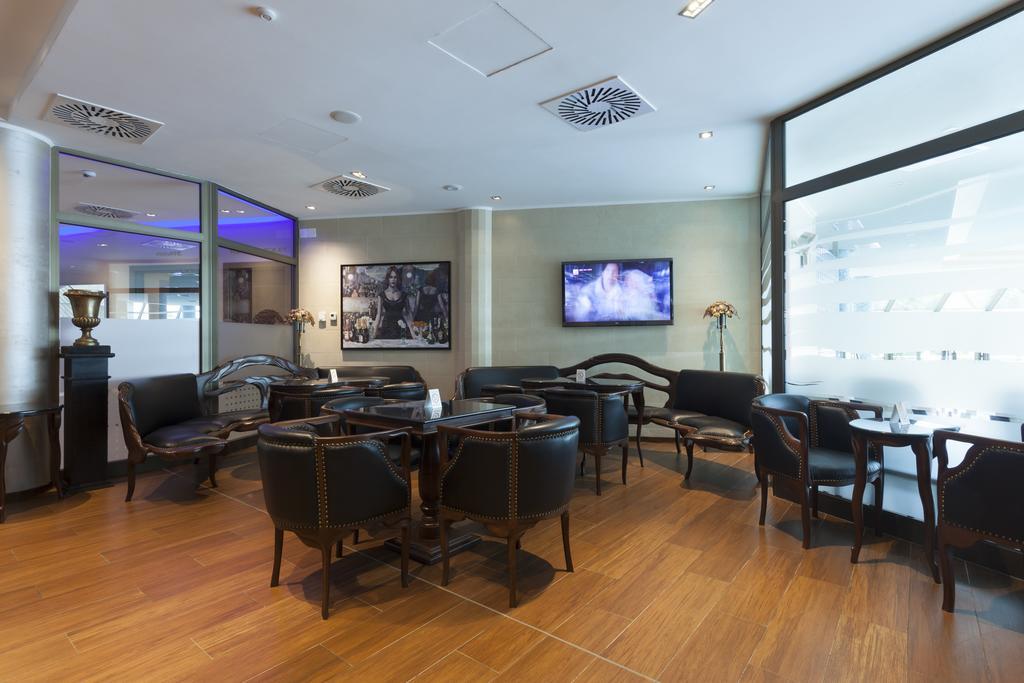 Hotel Premier Aqua - Adults Only Врднік Екстер'єр фото The lounge at the airport