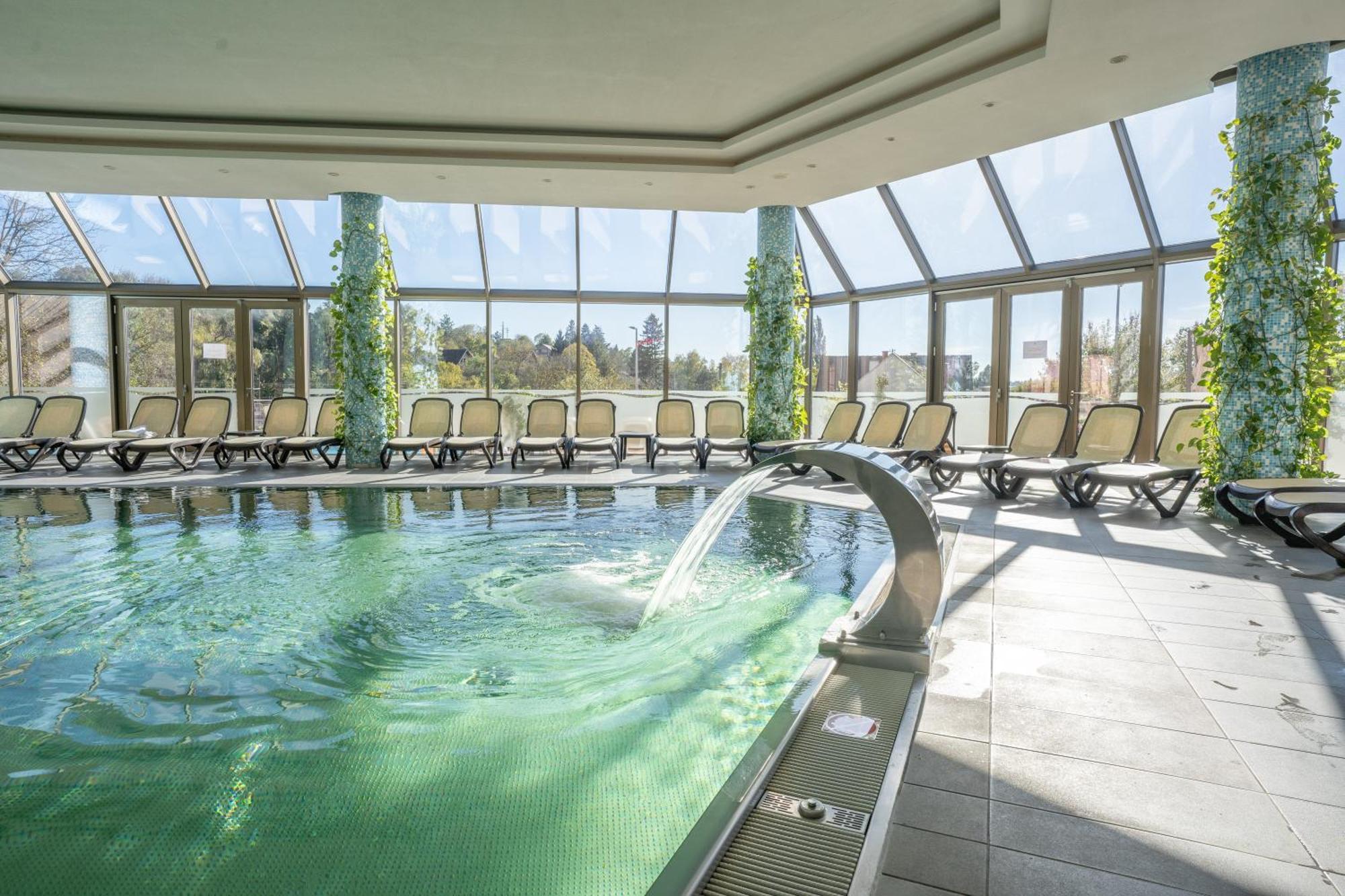 Hotel Premier Aqua - Adults Only Врднік Екстер'єр фото Indoor pool